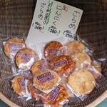 雷神堂 - 料理写真:ザラメ煎餅