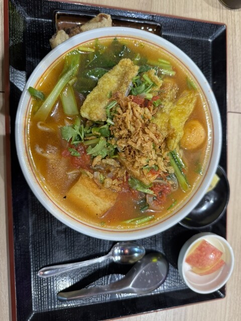 Hẻm Taka