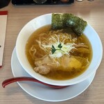 ラーメン 鶏華 - 料理写真: