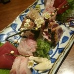 座屋 - お造りの盛り合わせ(二人前)