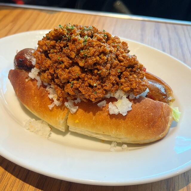 SKOOKUM HOTDOG DINER (スクーカム ホットドッグ ダイナー) - 中目黒