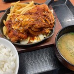 からやま - 料理写真:赤辛定食