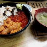 くいしんぼう函館 - ４色丼（ウニ・あわび・いくら・蟹）１７００円税別