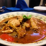 リストランテ バル ポルテーニョ - ③ チリンドロン（鶏肉と野菜をトマトベースでピリ辛に煮込んだアラゴン地方の郷土料理）