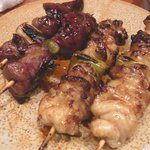 鳥ひろ - レバー★★★☆と皮★★★★☆