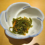 Soba Ichijin - お通しは「切り昆布の煮物」