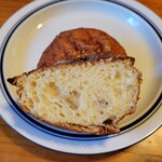 川越ベーカリー 楽楽 - お味噌のパン