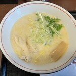 小樽なると屋 - 料理写真:鶏白湯らーめん/塩