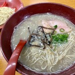 コラーゲン豚骨ラーメンとこ豚平和園 - 