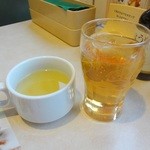 ガスト - 日替りスープとドリンクバーの黒豆茶