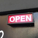 かふぇ おか がれーじ - 営業中のランプ