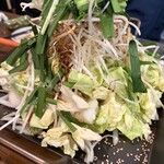 ホルモン鉄板 たかちゃん - 