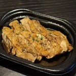 バスケット - 四万十鶏の赤ワインロースト
赤ワインとバルサミコの香りが美味しい