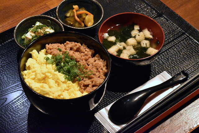 殿 小伝馬町店
