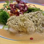 ビストロ瀬田亭 コツナ - 天然帆立貝・カキのタルタル・安曇野産ワサビ風味 レムドレソース／Tartar de coquille st.Jacque et huître au WASABI sauce Rémudoré　とろろ昆布と生おろしわさび、レムドレソース：フレンチマスタードと醤油