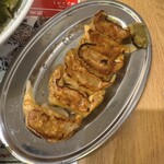 串とメシには サケキタル - 焼き餃子