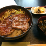 えびすこ本場所 - 生姜焼き丼