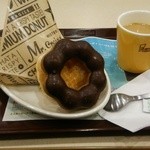 Misuta Donatsu - ドーナツ３種とホットカフェオレです　(3/3)