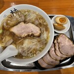 煮干しだし醤油ラーメン 桂 - 