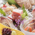 Assorted 5 types of specially selected sashimi (1 serving)