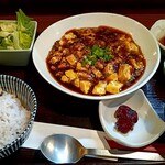 一膳めしや - わりと辛めの麻婆豆腐(950円)