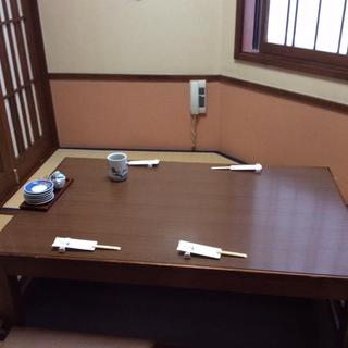 掘りごたつ式座敷