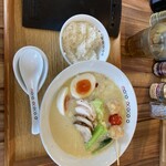 らぁめん もののこころ - 特製白湯鳥ラーメン