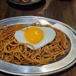 TOKYO CURRY BUCCI spice×sake - BUCCI DE NOODLE　目玉焼きトッピング