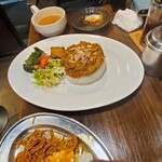 TOKYO CURRY BUCCI spice×sake - BUCCI DE NOODLE　と　ミニキーマカレー