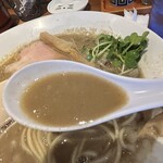 金沢濃厚煮干豚骨 伊乃心 - 特濃煮干豚骨らーめん(味玉) 