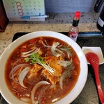 吉岡飯店 - 料理写真:トマトのサンラータンメン
