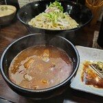 月の家 - カレー出汁のお味は旨味辛味酸味バランス良し！