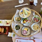 秋保グランドホテル - 竹篭ランチ