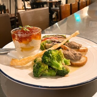 イタリアンバル UOKIN_2