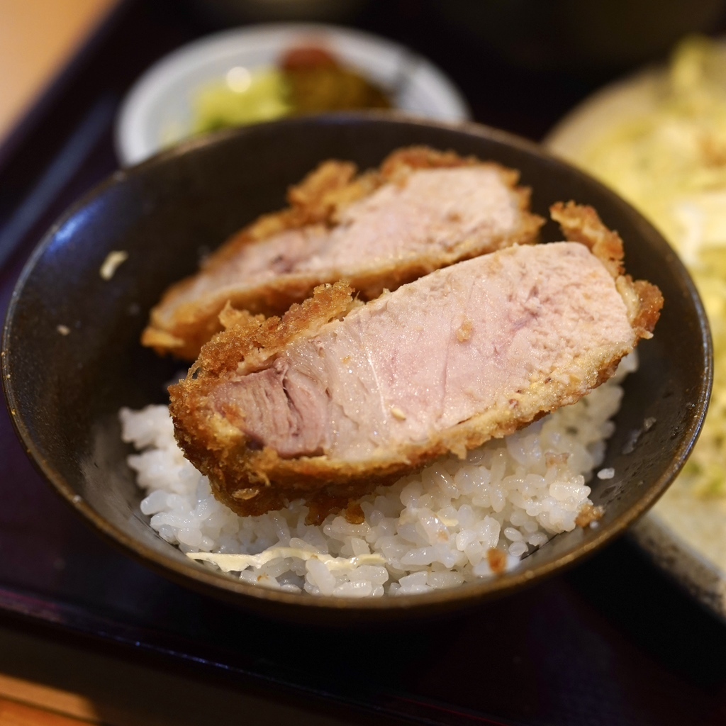 とんかつ し お 田