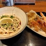 讃岐うどん よすが - 