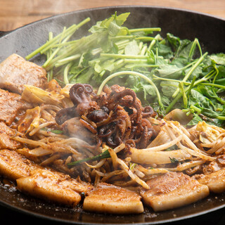 焼肉店、韓国居酒屋、韓国系飲食店のディスプレイ、呼び木魚 焼肉店、韓国居酒屋、韓国系飲食店のディスプレイ、呼び木魚 焼肉店