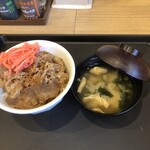 松屋 - 料理写真:牛めし(並)味噌汁(付)460円
