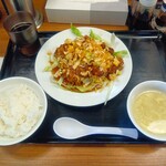 老虎苑 - 料理写真:一枚揚げ油淋鶏定食（日替わり）