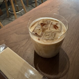 AND PLUS SHARE OFFICE+COFFEE_1