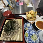 あやめ庵 - 盛りそばとオホーツクホタテ海鮮かき揚げ