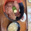 大洗町漁協　かあちゃんの店 - 料理写真:漬け丼（ブリ）