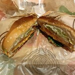 バーガーキング - 料理写真:ワッパー　ハーフカット