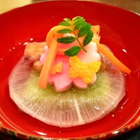 日本料理 つむぐ - 椀物　手作りのうすい豆豆腐と徳島産筍のお椀