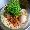 RAMEN HITONI YASASHIKU
