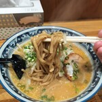 らぁめん みそ家 - 石臼麺リフトアップ