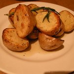 デルソーレ - ジャガイモの窯焼ロースト　ローズマリー風味　　