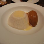 ビストロ・スリージェ - ブラマンジェとキャラメルアイス