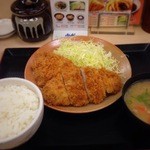 Katsuya - ダブルロースかつ定食1026円