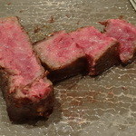 トロワフレーシュ - サーロインをカットして